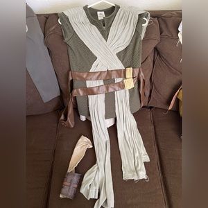 Disney store girls Rey costume from Last Jedi